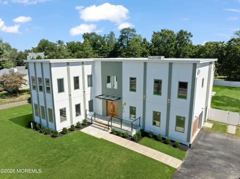 390 Monmouth Road