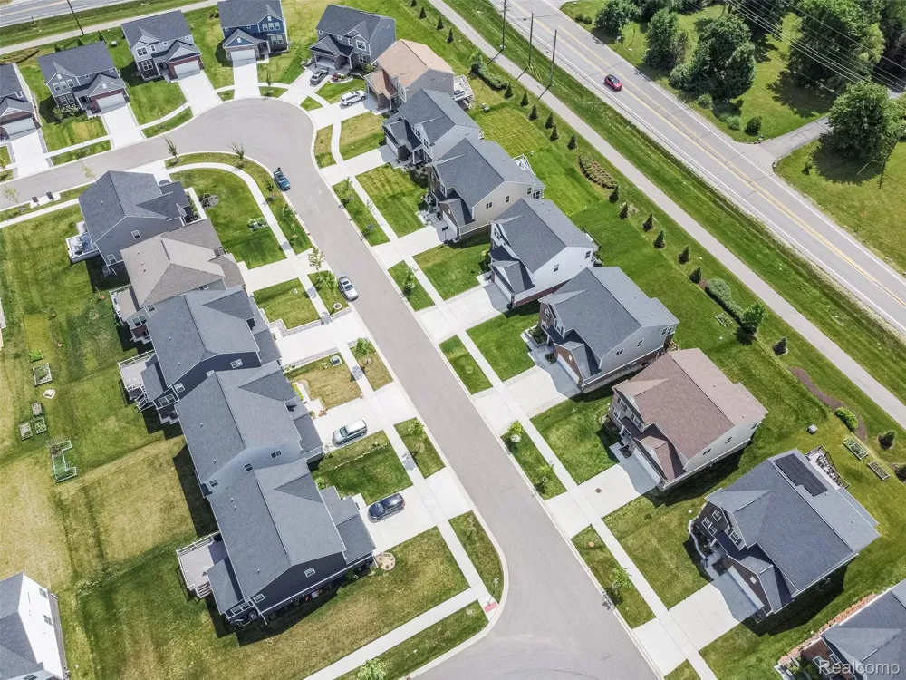 20809 Gidran Drive Lyon Charter Township, MI 48178