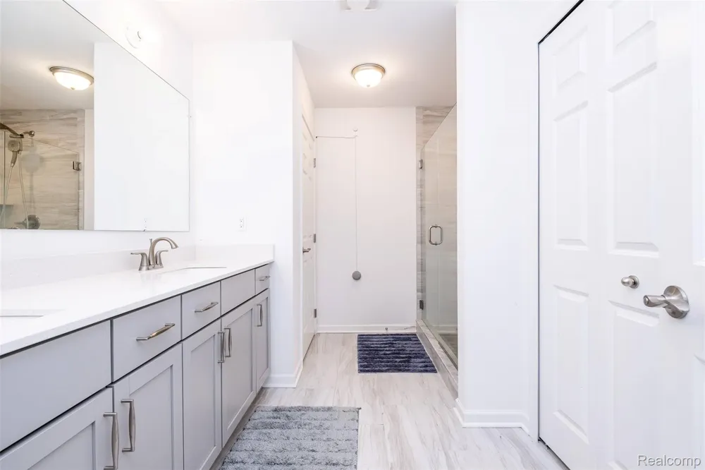 20809 Gidran Drive Lyon Charter Township, MI 48178