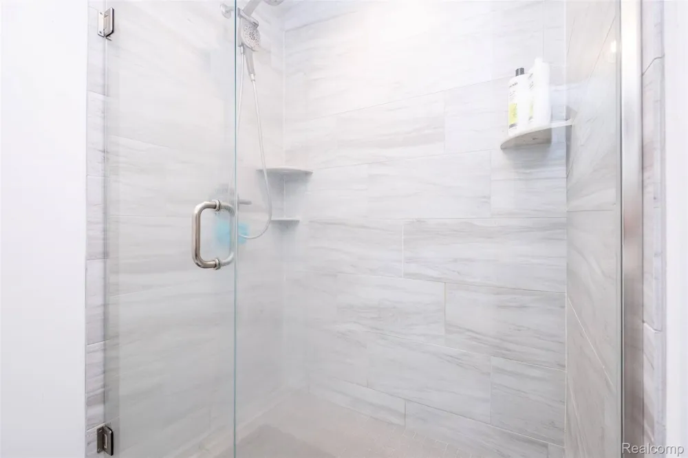 20809 Gidran Drive Lyon Charter Township, MI 48178