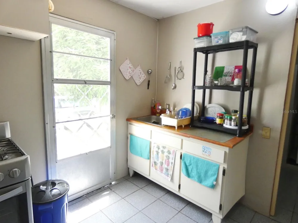 37 CALLE CORAL Vieques, PR 00765