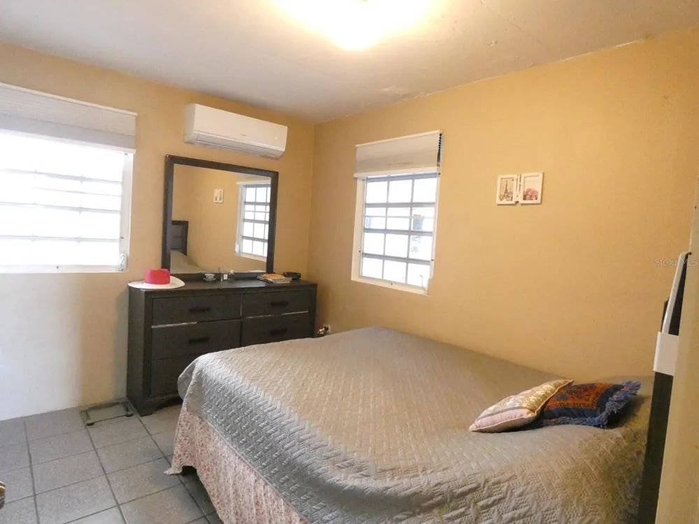 37 CALLE CORAL Vieques, PR 00765