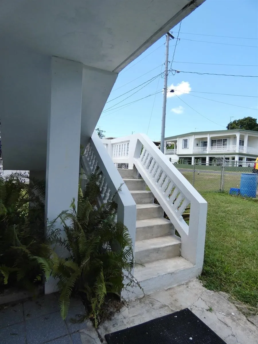 37 CALLE CORAL Vieques, PR 00765