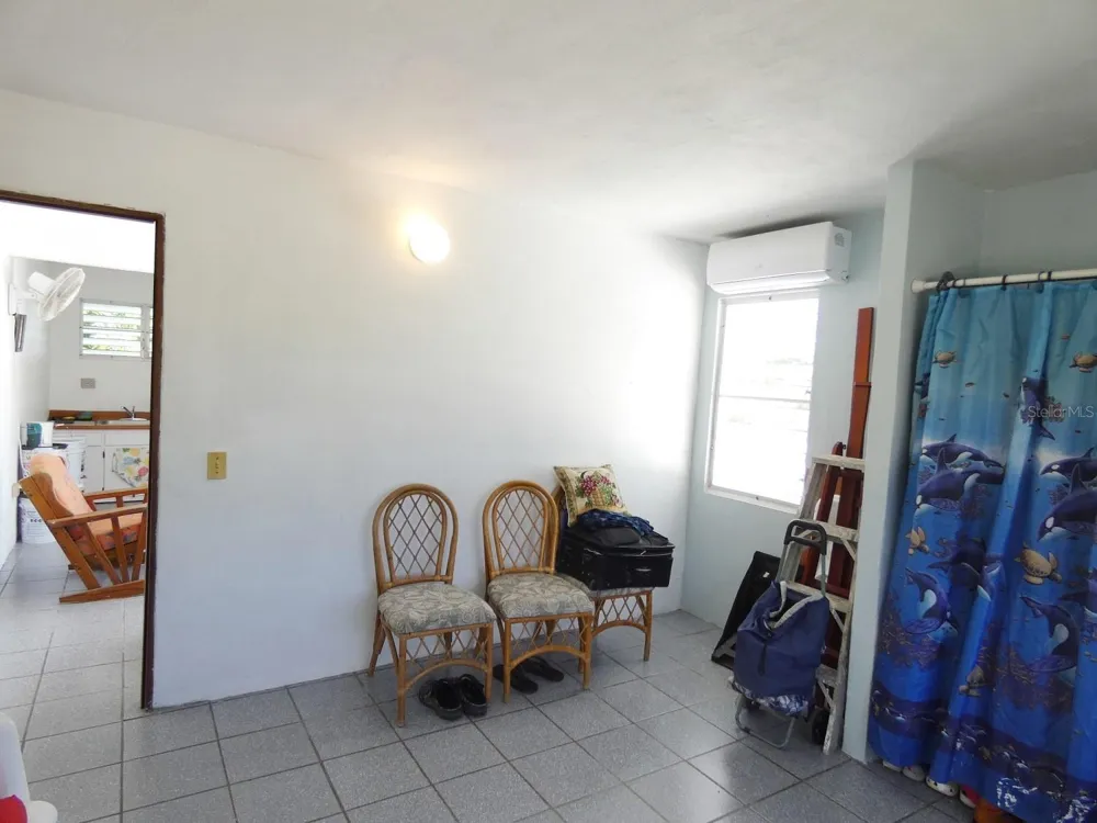 37 CALLE CORAL Vieques, PR 00765
