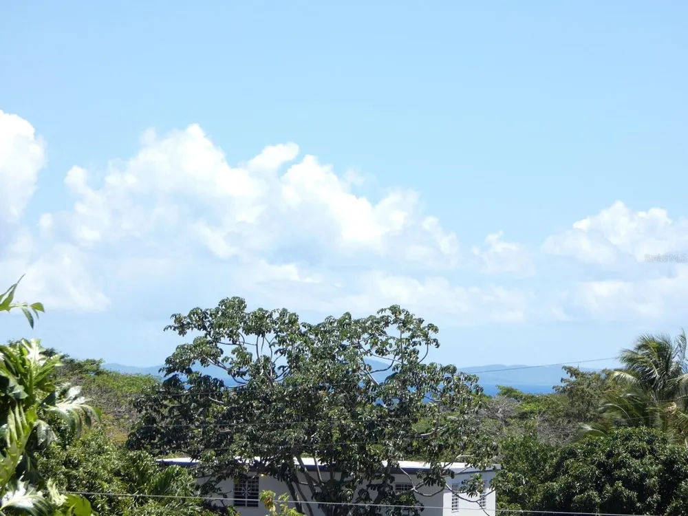 37 CALLE CORAL Vieques, PR 00765