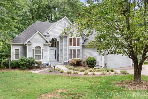 135 Pinecroft Court