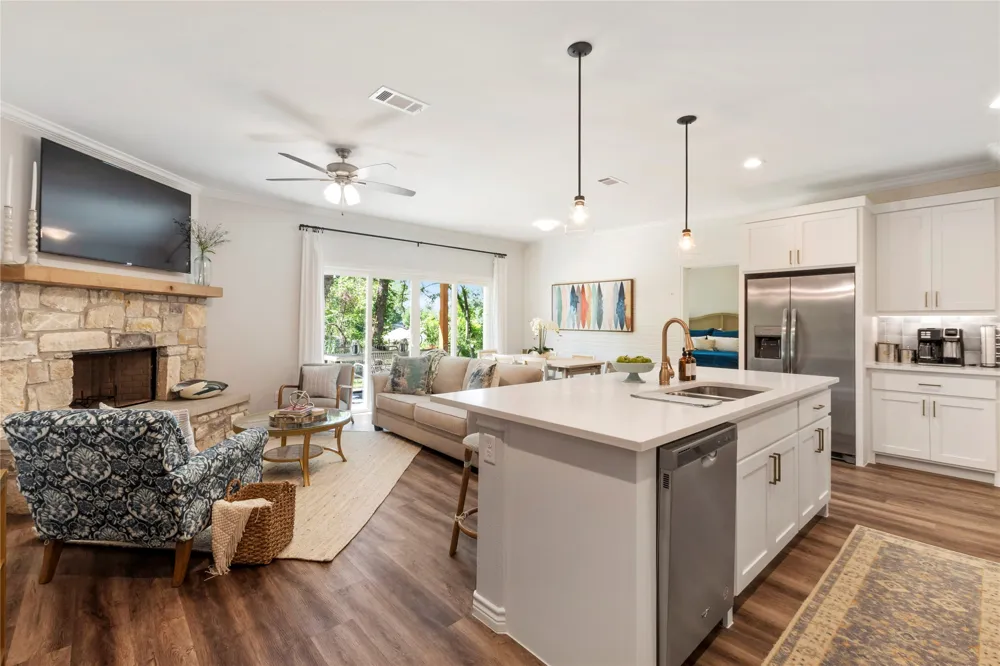 225 Ben Lacy Drive Gun Barrel City, TX 75156