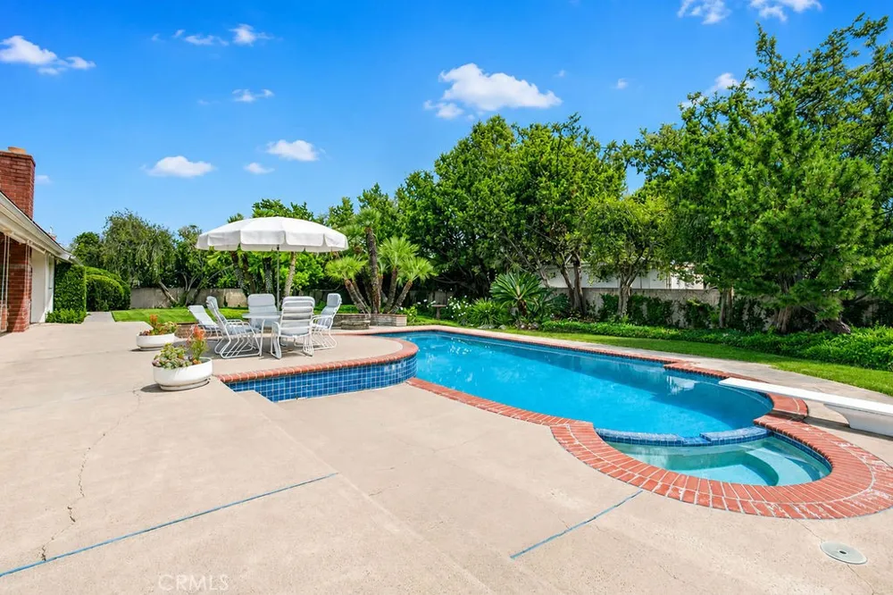 10131 Verde Lomas Villa Park, CA 92861
