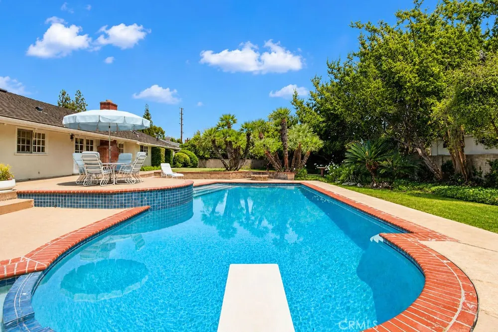 10131 Verde Lomas Villa Park, CA 92861