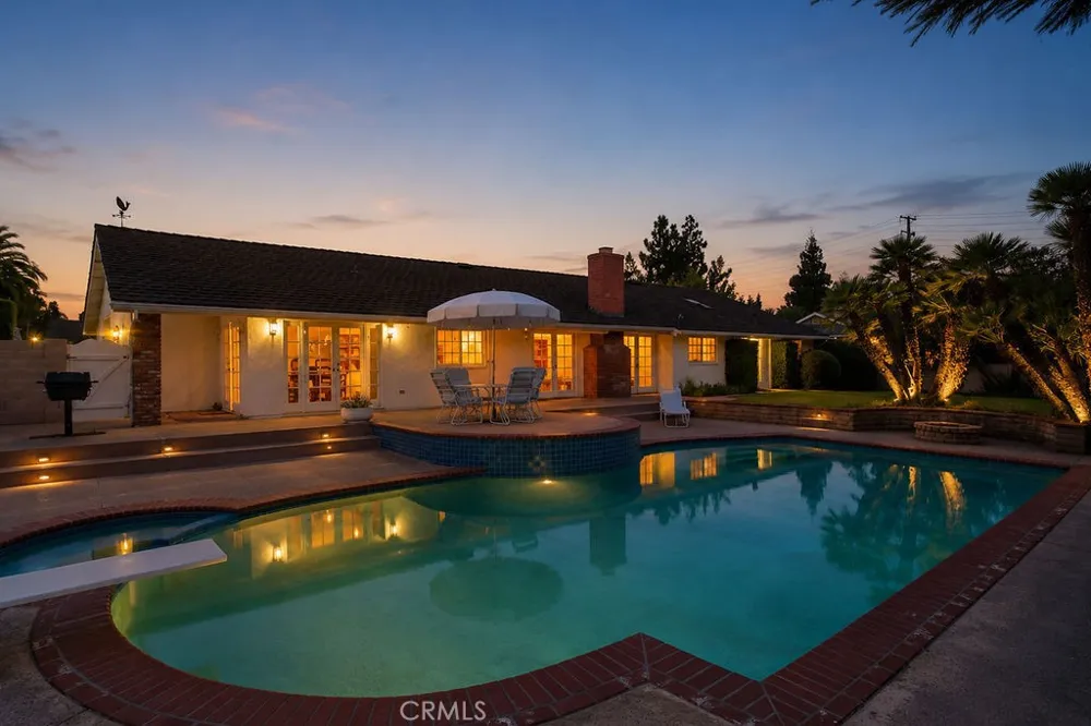 10131 Verde Lomas Villa Park, CA 92861