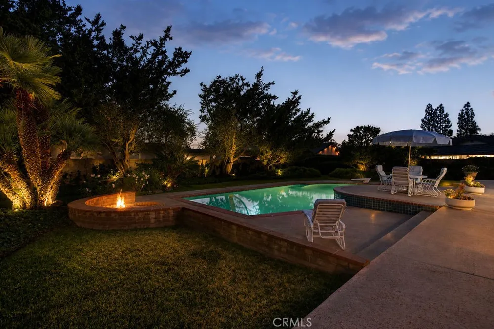 10131 Verde Lomas Villa Park, CA 92861