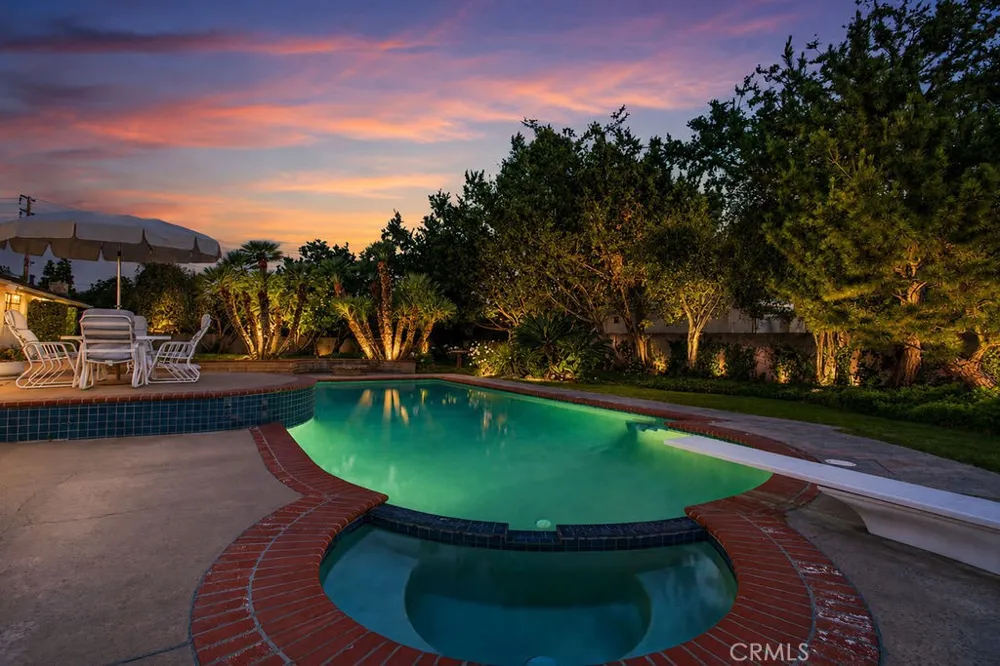 10131 Verde Lomas Villa Park, CA 92861