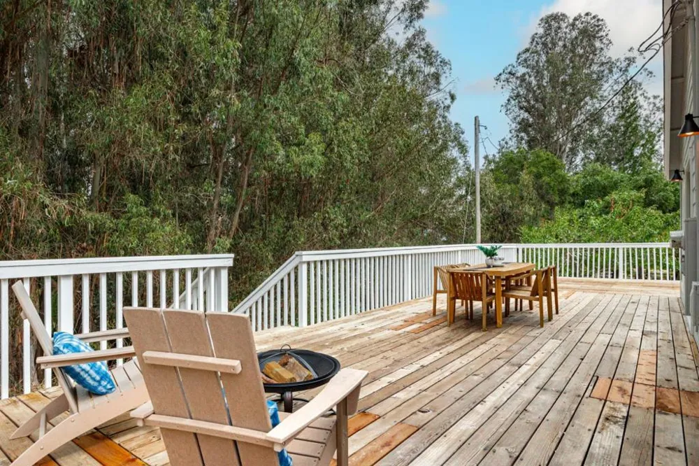 1100 Spring Hills Drive Watsonville, CA 95076
