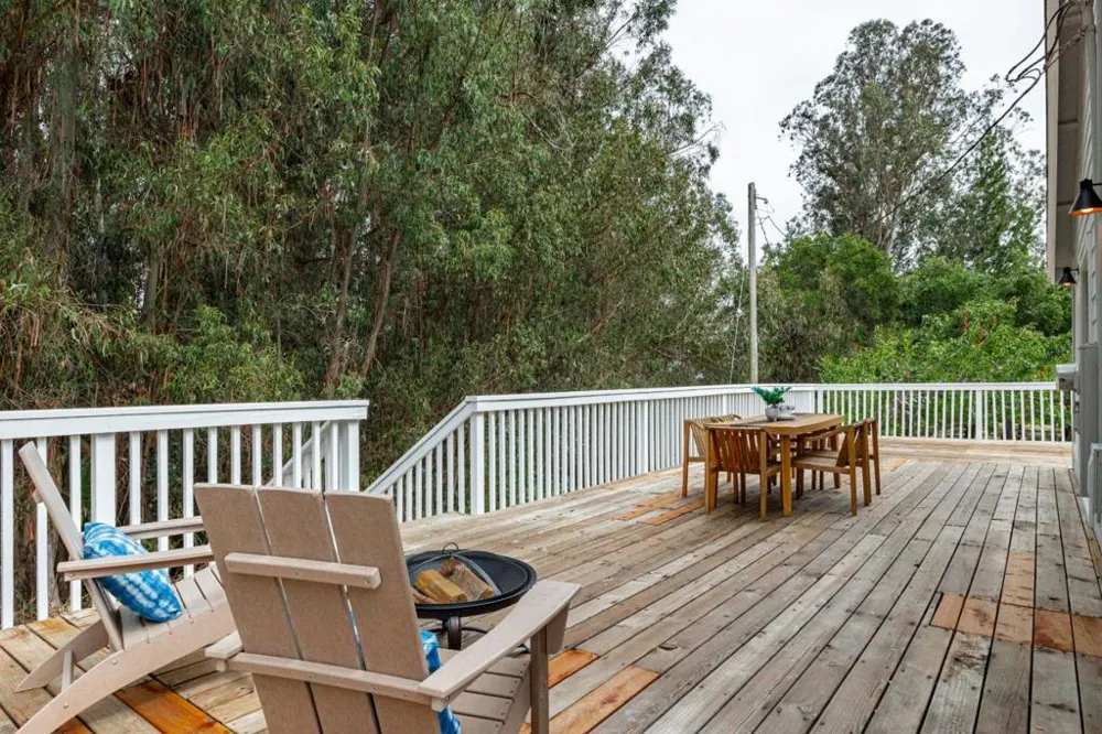 1100 Spring Hills Drive Watsonville, CA 95076