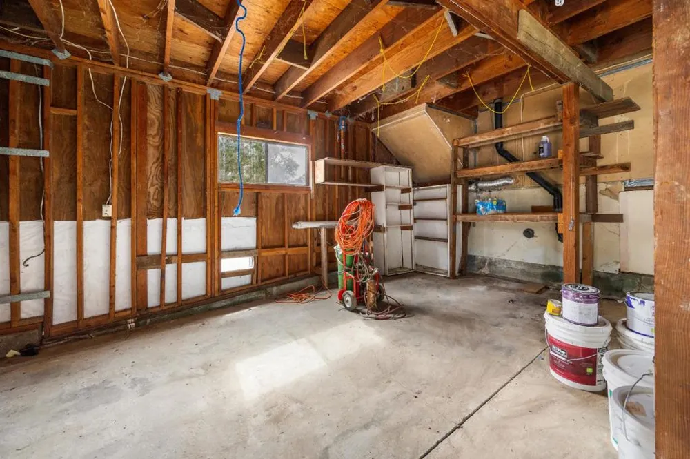 1100 Spring Hills Drive Watsonville, CA 95076