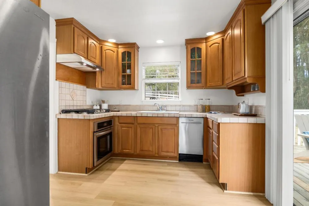 1100 Spring Hills Drive Watsonville, CA 95076