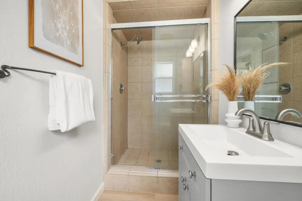 1100 Spring Hills Drive Watsonville, CA 95076