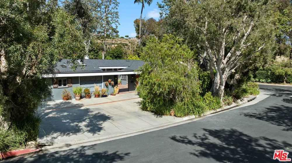 6328 Frondosa Drive Malibu, CA 90265
