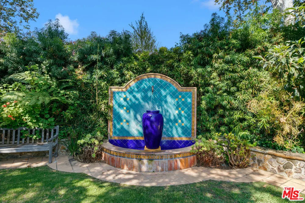 6328 Frondosa Drive Malibu, CA 90265
