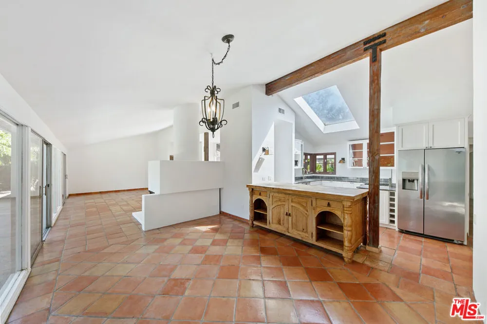 6328 Frondosa Drive Malibu, CA 90265