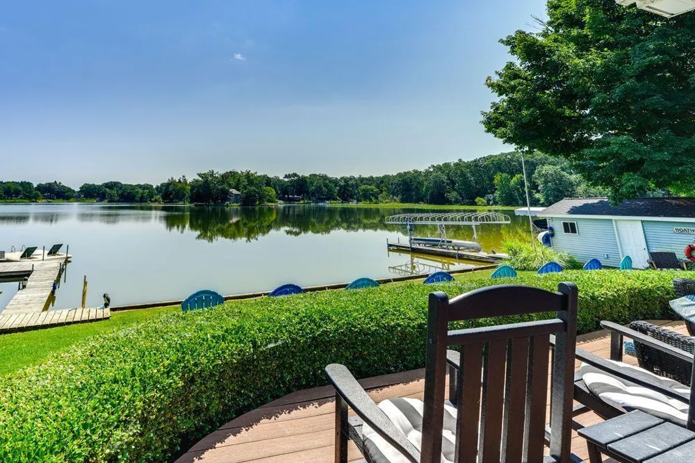 51479 Summit Street Paw Paw, MI 49079