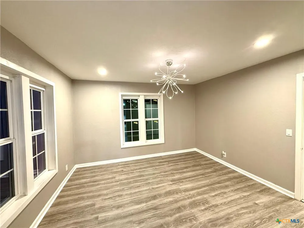 302 Smith Street Gonzales, TX 78629