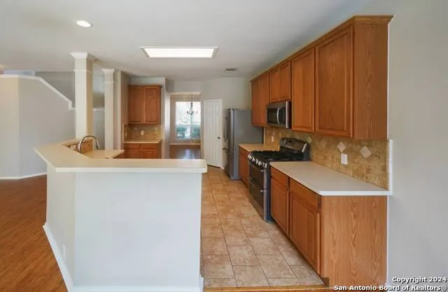 4736 GREEN BLUFF DR Schertz, TX 78154