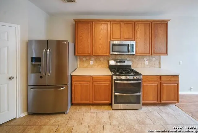 4736 GREEN BLUFF DR Schertz, TX 78154