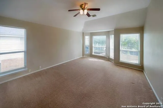 4736 GREEN BLUFF DR Schertz, TX 78154