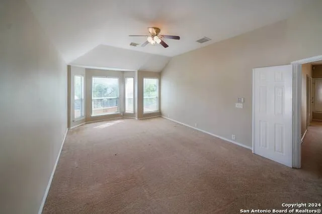 4736 GREEN BLUFF DR Schertz, TX 78154