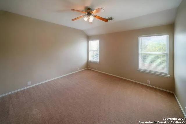 4736 GREEN BLUFF DR Schertz, TX 78154