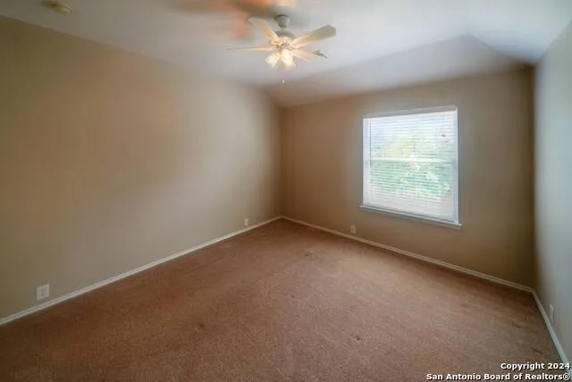 4736 GREEN BLUFF DR Schertz, TX 78154