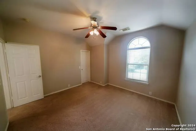 4736 GREEN BLUFF DR Schertz, TX 78154