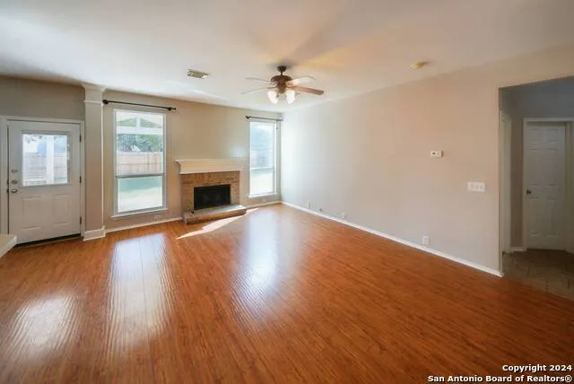 4736 GREEN BLUFF DR Schertz, TX 78154