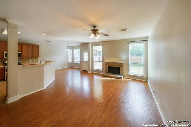 4736 GREEN BLUFF DR Schertz, TX 78154
