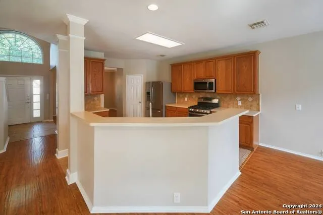 4736 GREEN BLUFF DR Schertz, TX 78154