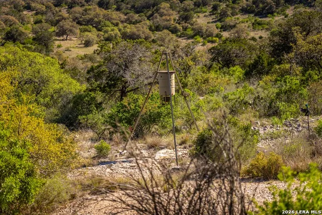 6110 STATE HIGHWAY 173 N Hondo, TX 78861