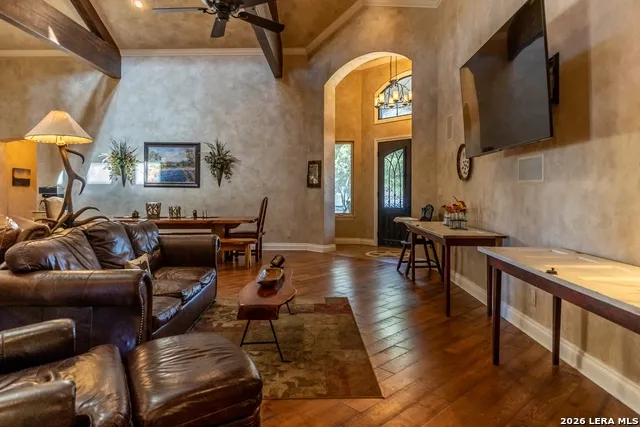 6110 STATE HIGHWAY 173 N Hondo, TX 78861