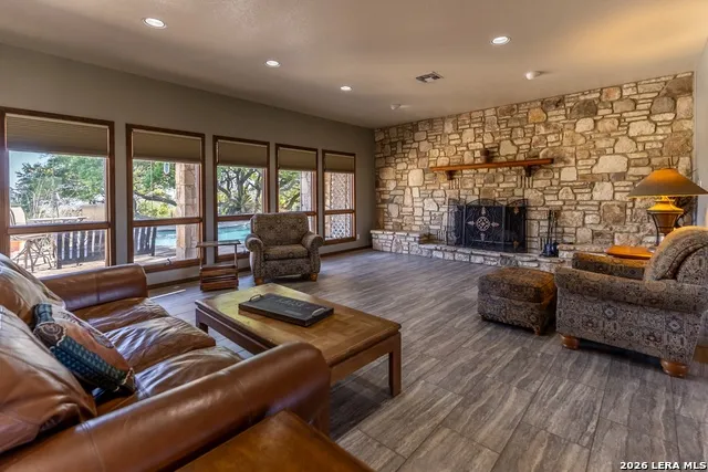 6110 STATE HIGHWAY 173 N Hondo, TX 78861