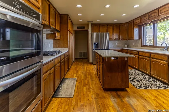 6110 STATE HIGHWAY 173 N Hondo, TX 78861