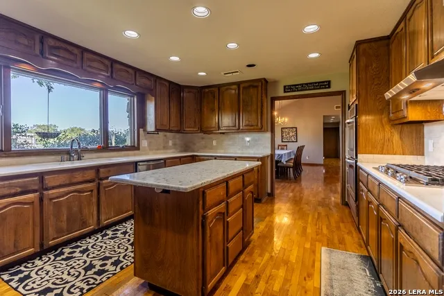 6110 STATE HIGHWAY 173 N Hondo, TX 78861