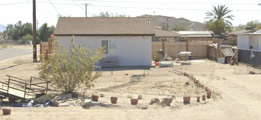 72425 Cactus Drive 29 Palms, CA 92277