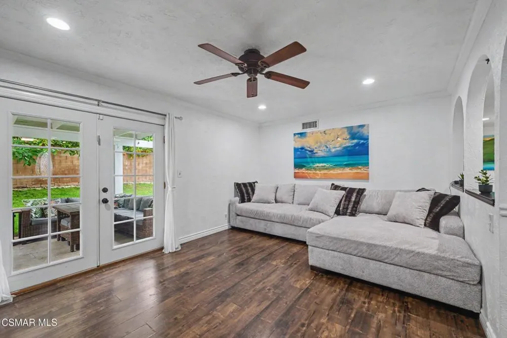 2248 Athens Avenue Simi Valley, CA 93065