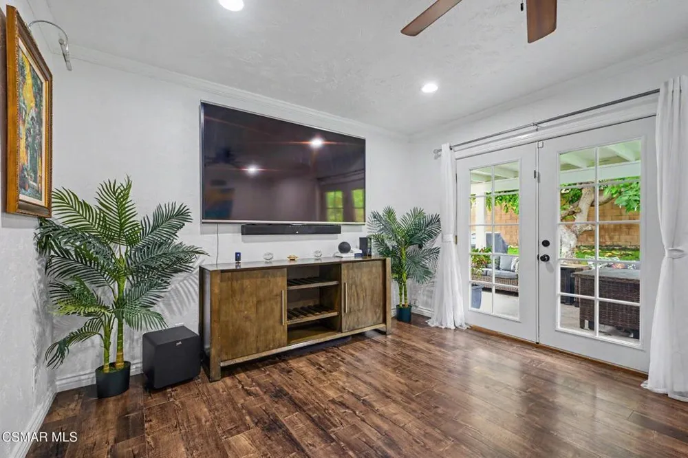 2248 Athens Avenue Simi Valley, CA 93065