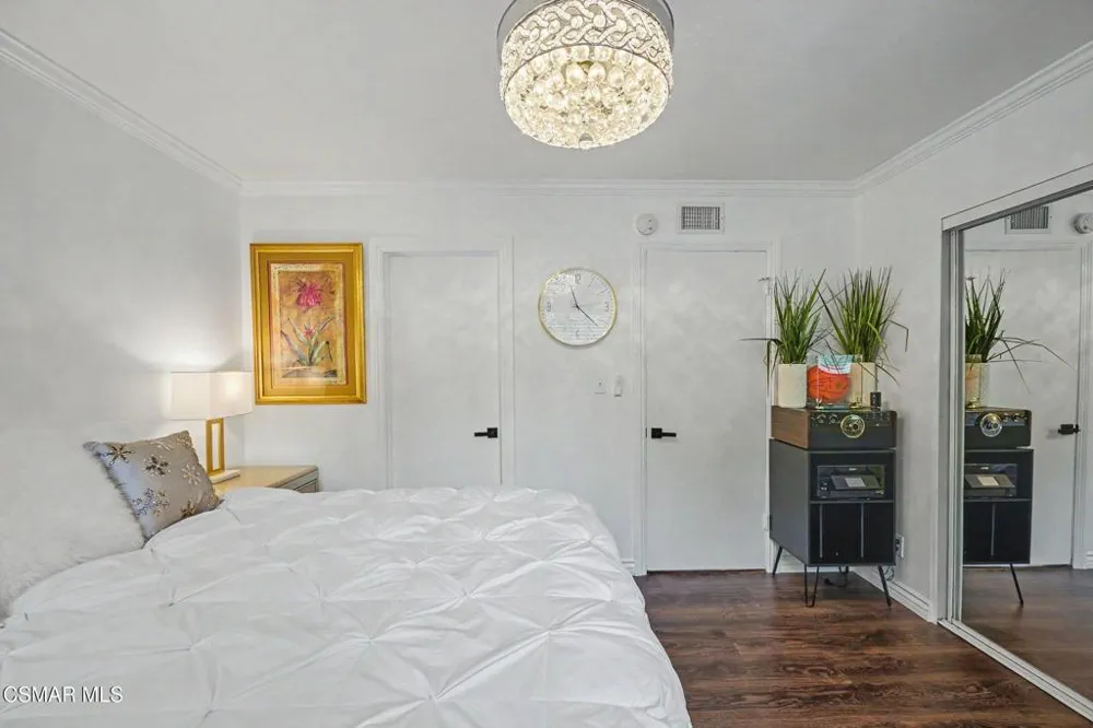 2248 Athens Avenue Simi Valley, CA 93065