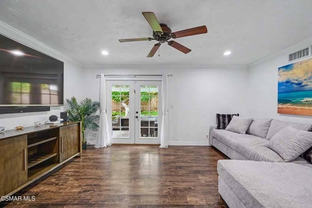 2248 Athens Avenue Simi Valley, CA 93065