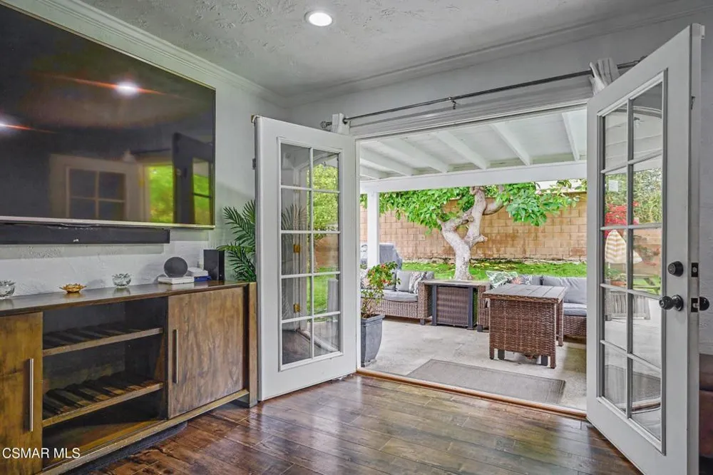 2248 Athens Avenue Simi Valley, CA 93065