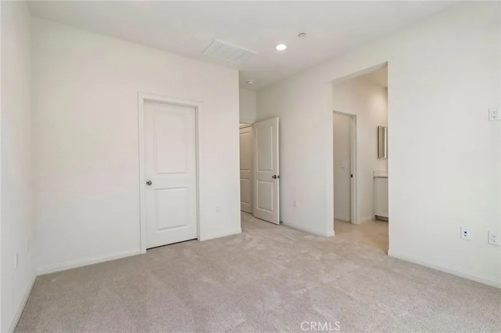 5876 Linden Ave Avenue #7 Long Beach, CA 90805