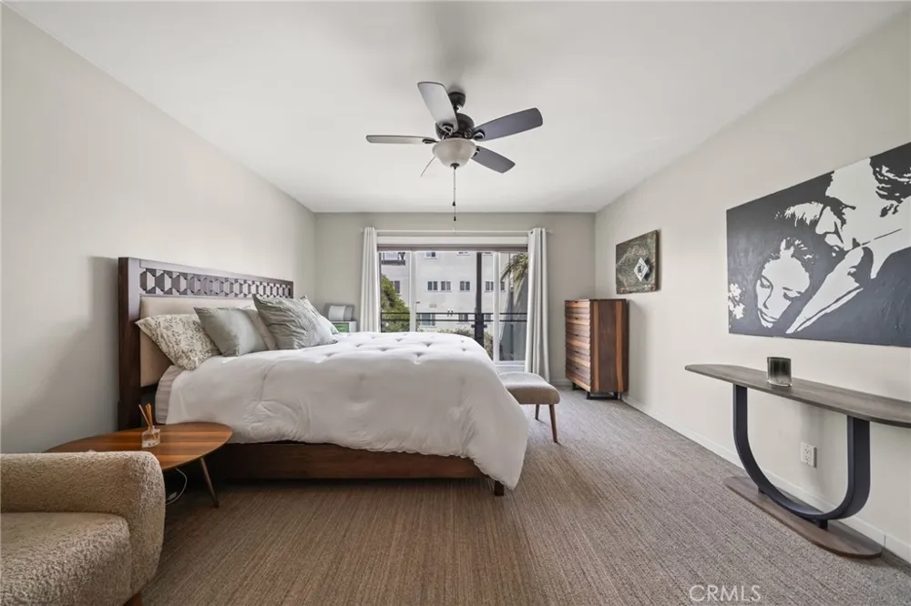 3819 East Livingston Drive #9 Long Beach, CA 90803