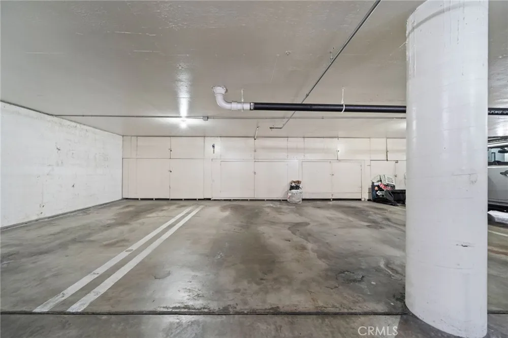 3819 East Livingston Drive #9 Long Beach, CA 90803